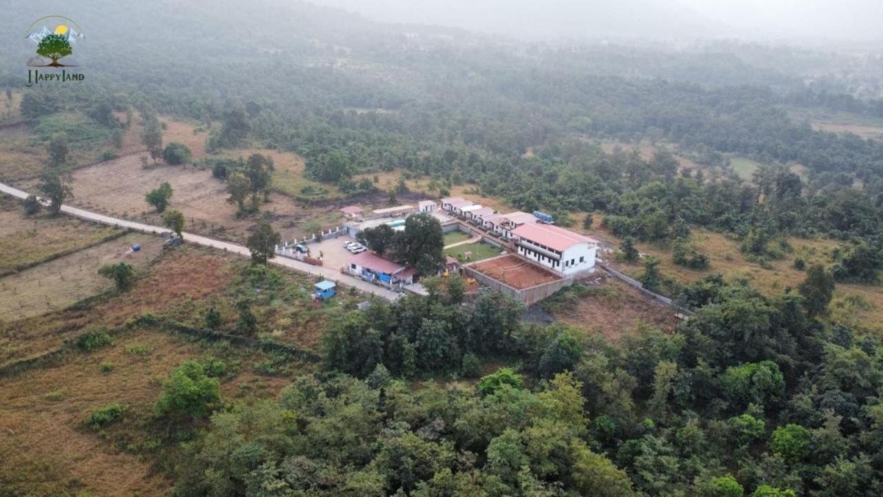 Happy Land Farm Otel Karjat Dış mekan fotoğraf