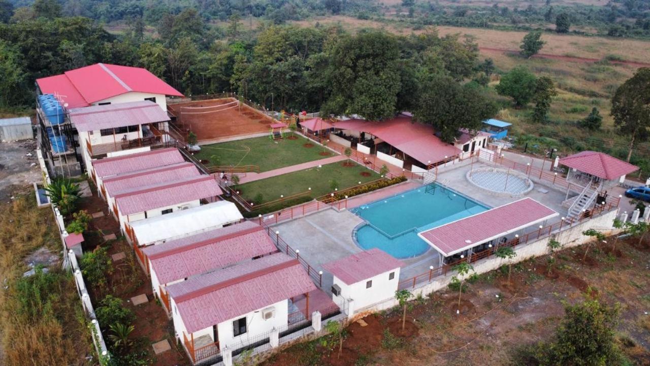 Happy Land Farm Otel Karjat Dış mekan fotoğraf